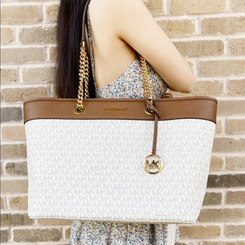 Michael Kors vanilla signature tote + wallet SET - Picture 5 of 6